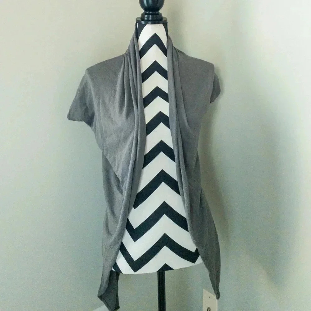 Xhiliration Gray‎ Sweater SM